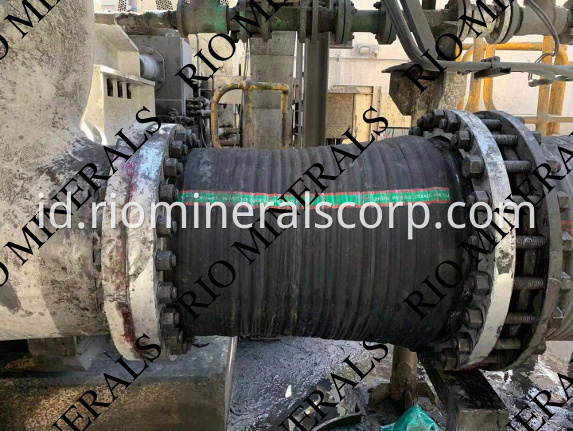 side-tensioned rubber screen media for aggregate pegging blinding
